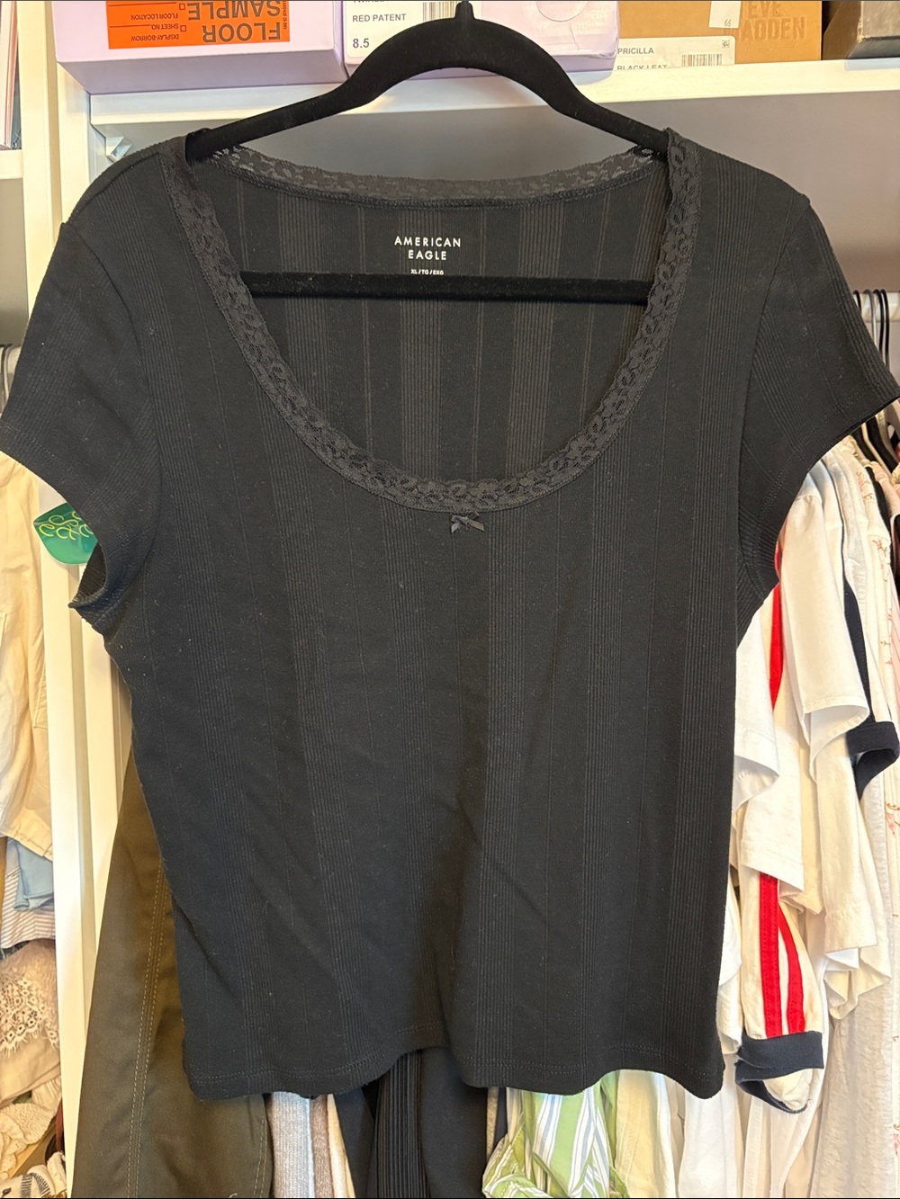 american eagle short sleeve lace trim scoop neck